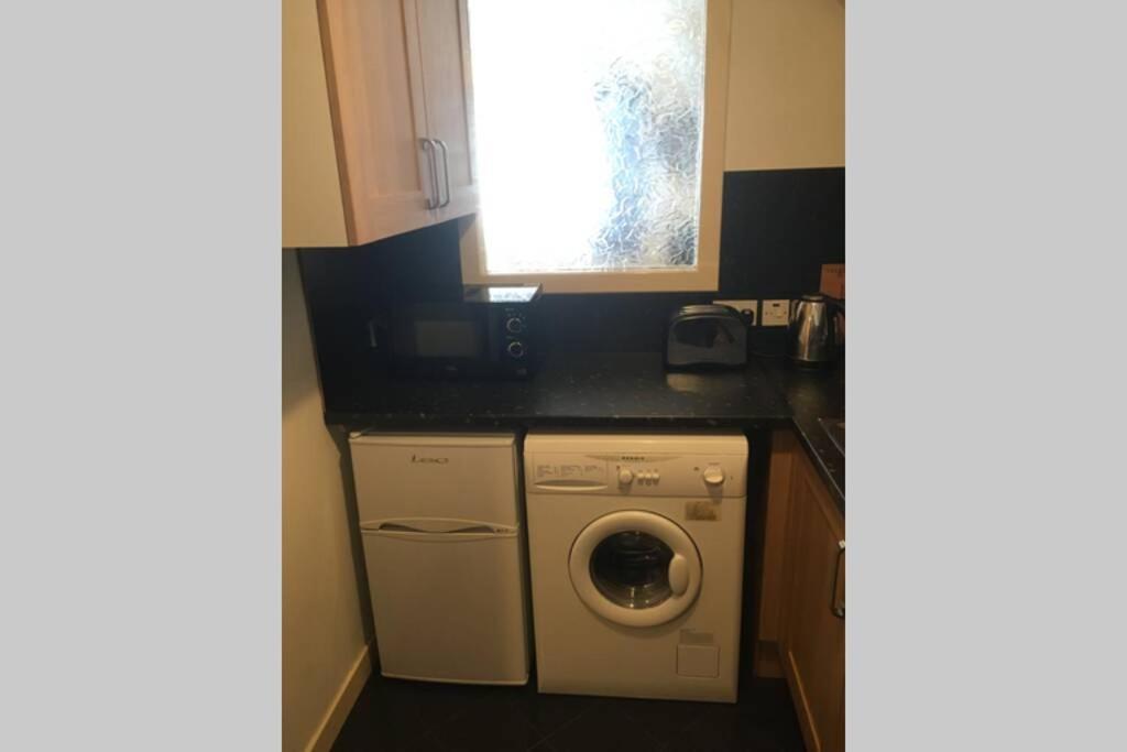 2 Bedroom Flat In Stornoway Town Centre Exterior photo