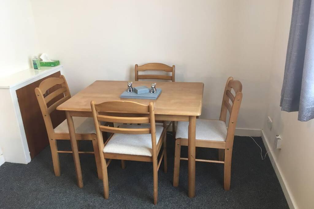 2 Bedroom Flat In Stornoway Town Centre Exterior photo