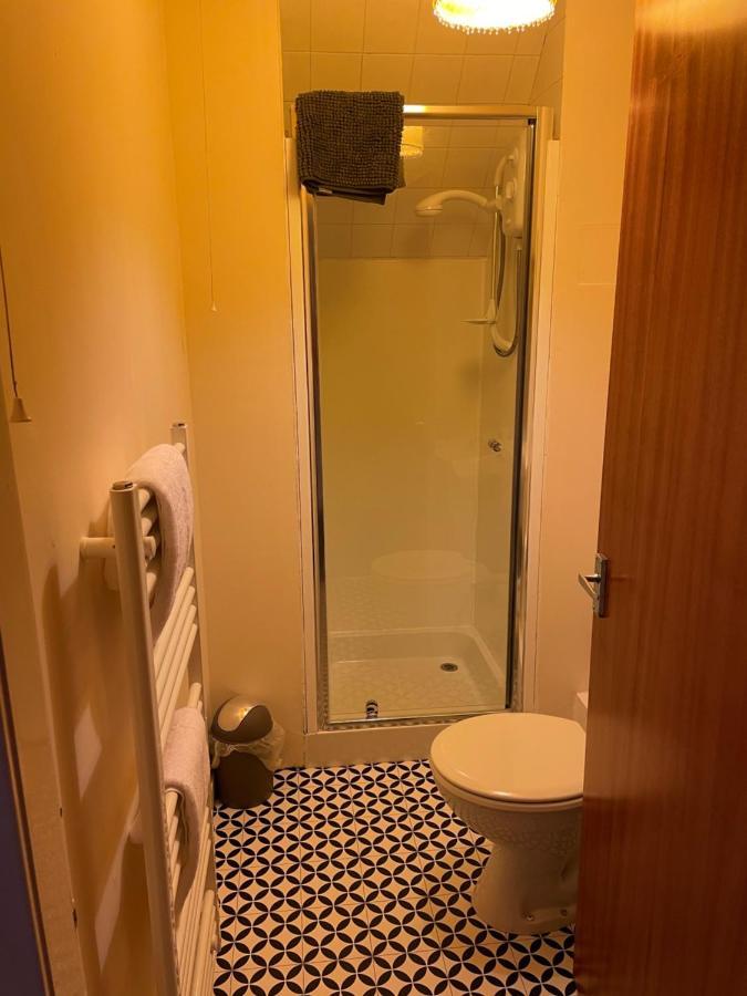 2 Bedroom Flat In Stornoway Town Centre Exterior photo