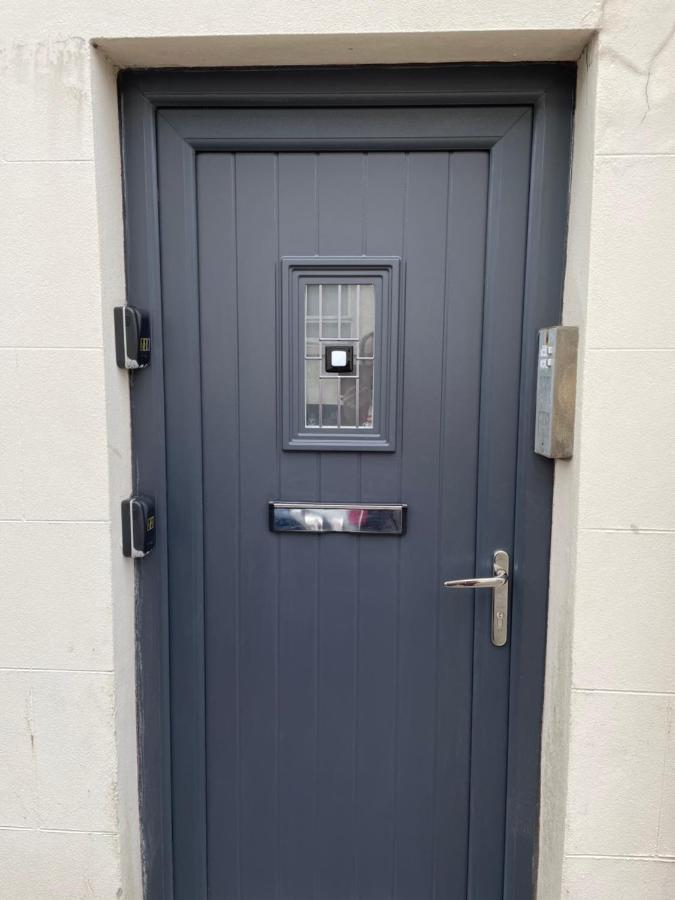 2 Bedroom Flat In Stornoway Town Centre Exterior photo