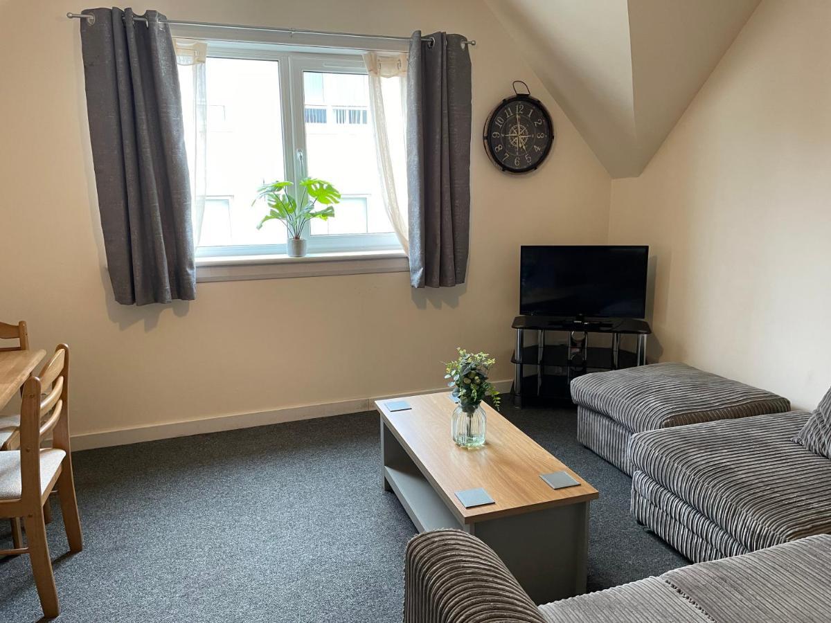 2 Bedroom Flat In Stornoway Town Centre Exterior photo
